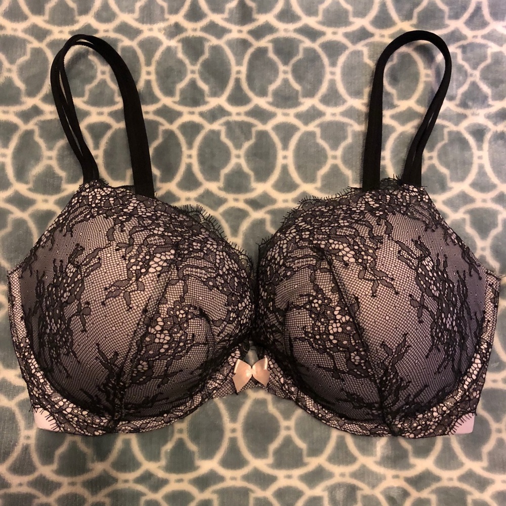 NWOT Victoria’s Secret Very Sexy Push-up 34DDD